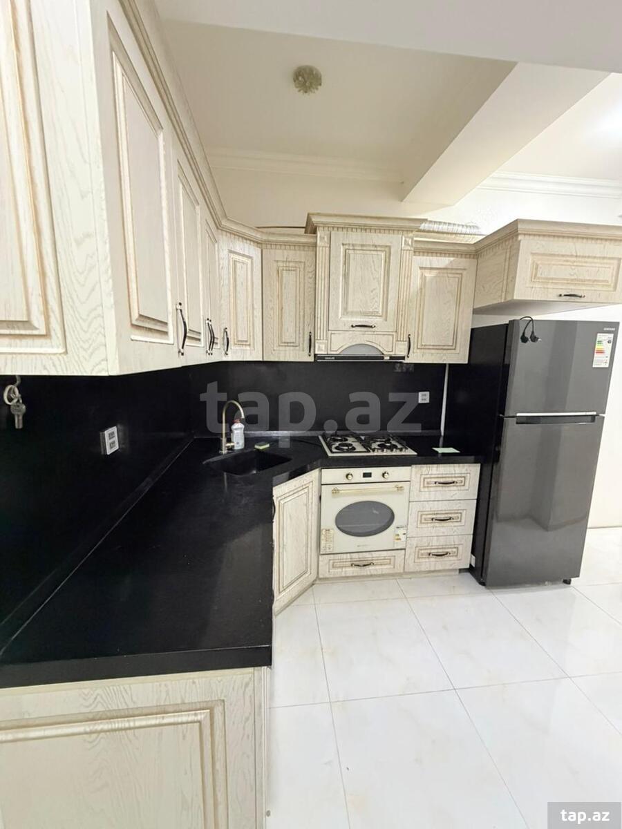 3-otaqlı yeni tikili kirayə verilir, İsfəndiyar Zülalov küç., 130 m² (9)