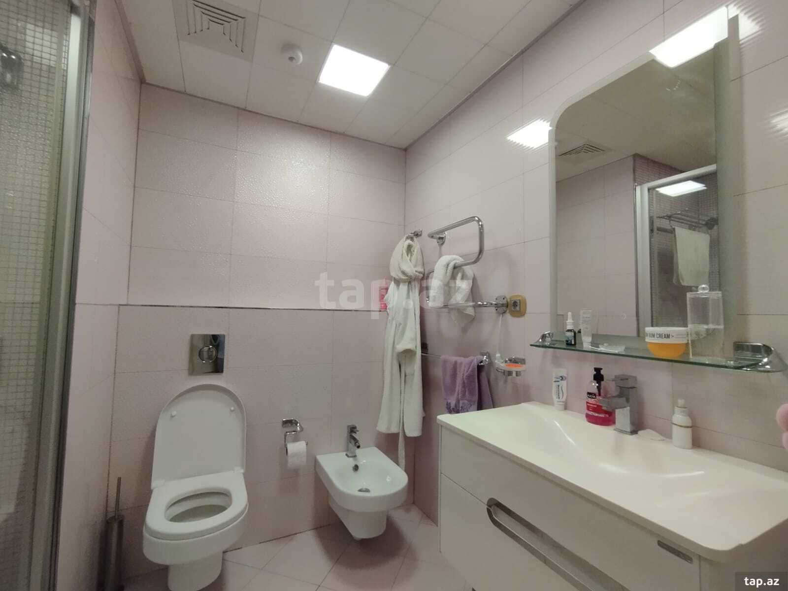 4-otaqlı yeni tikili kirayə verilir, Neftçilər pr., 200 m²