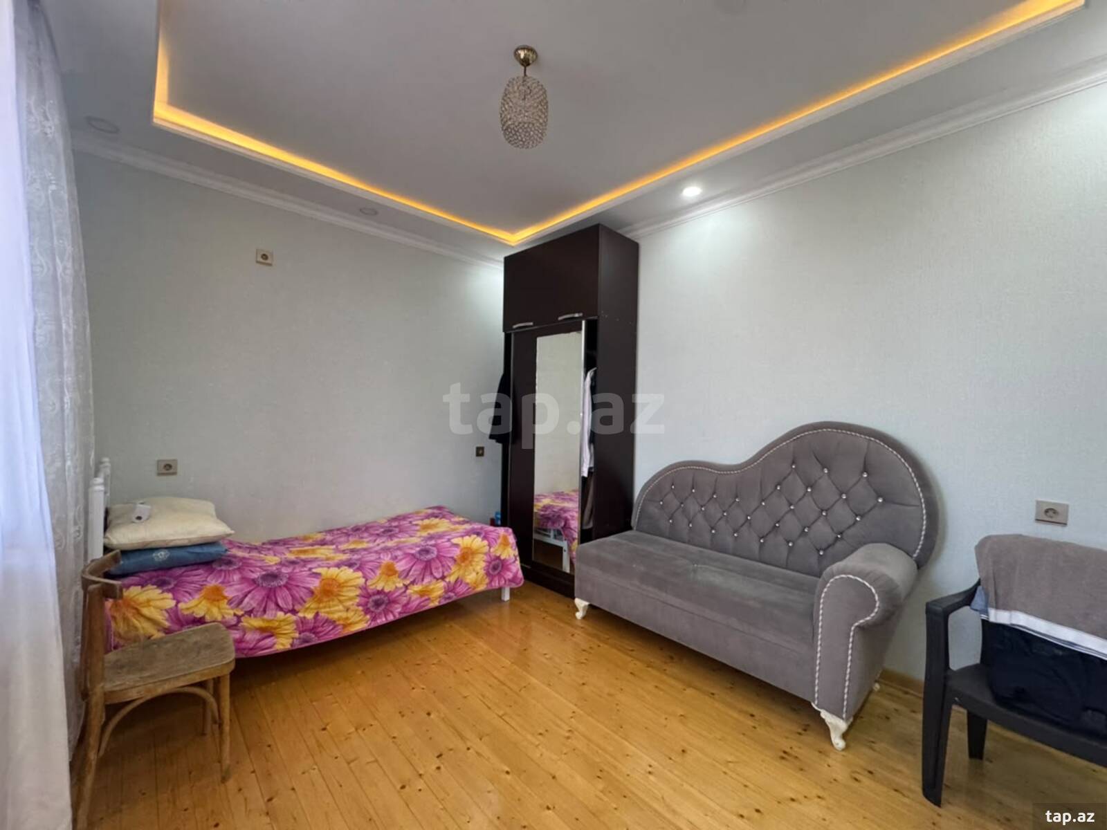 Həyət evi, Güllü bağ (10)