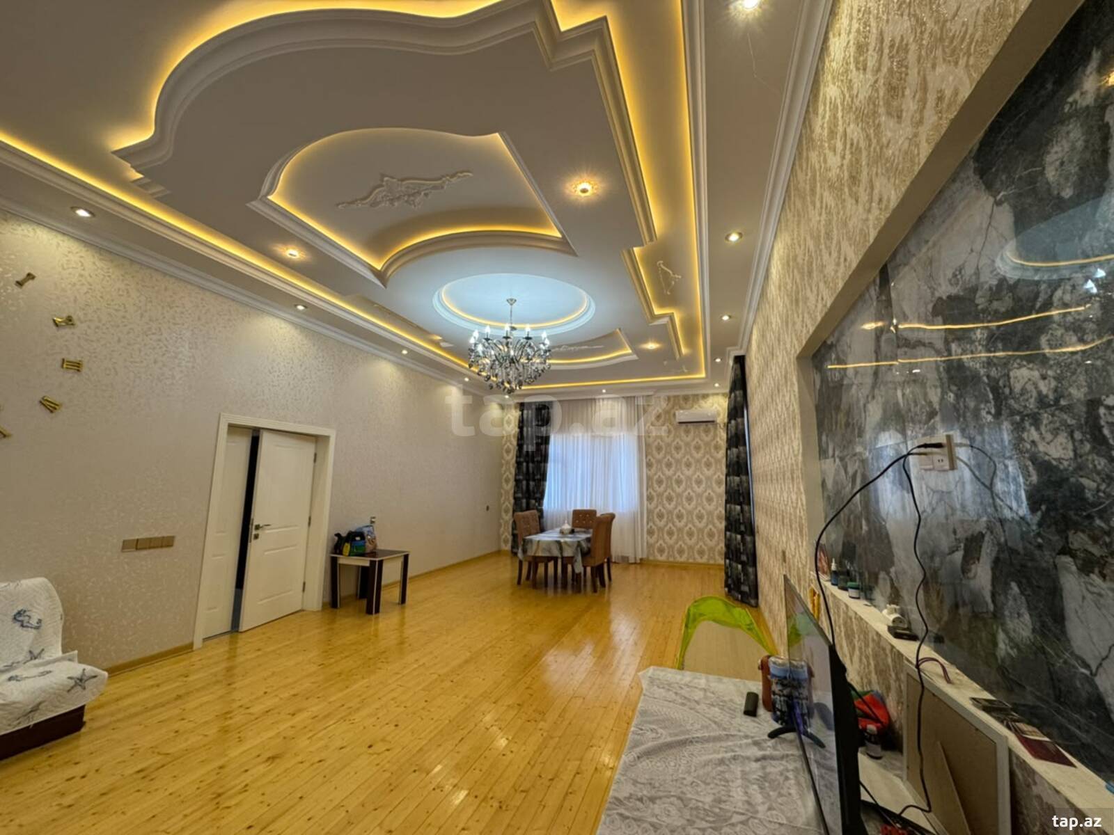 Həyət evi, Güllü bağ (25)