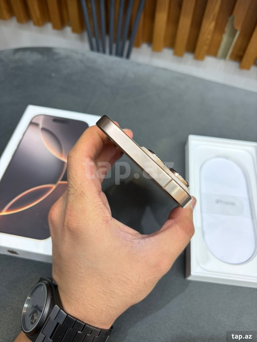 Apple iPhone 16 Pro Desert Titanium 128GB/8GB (5)