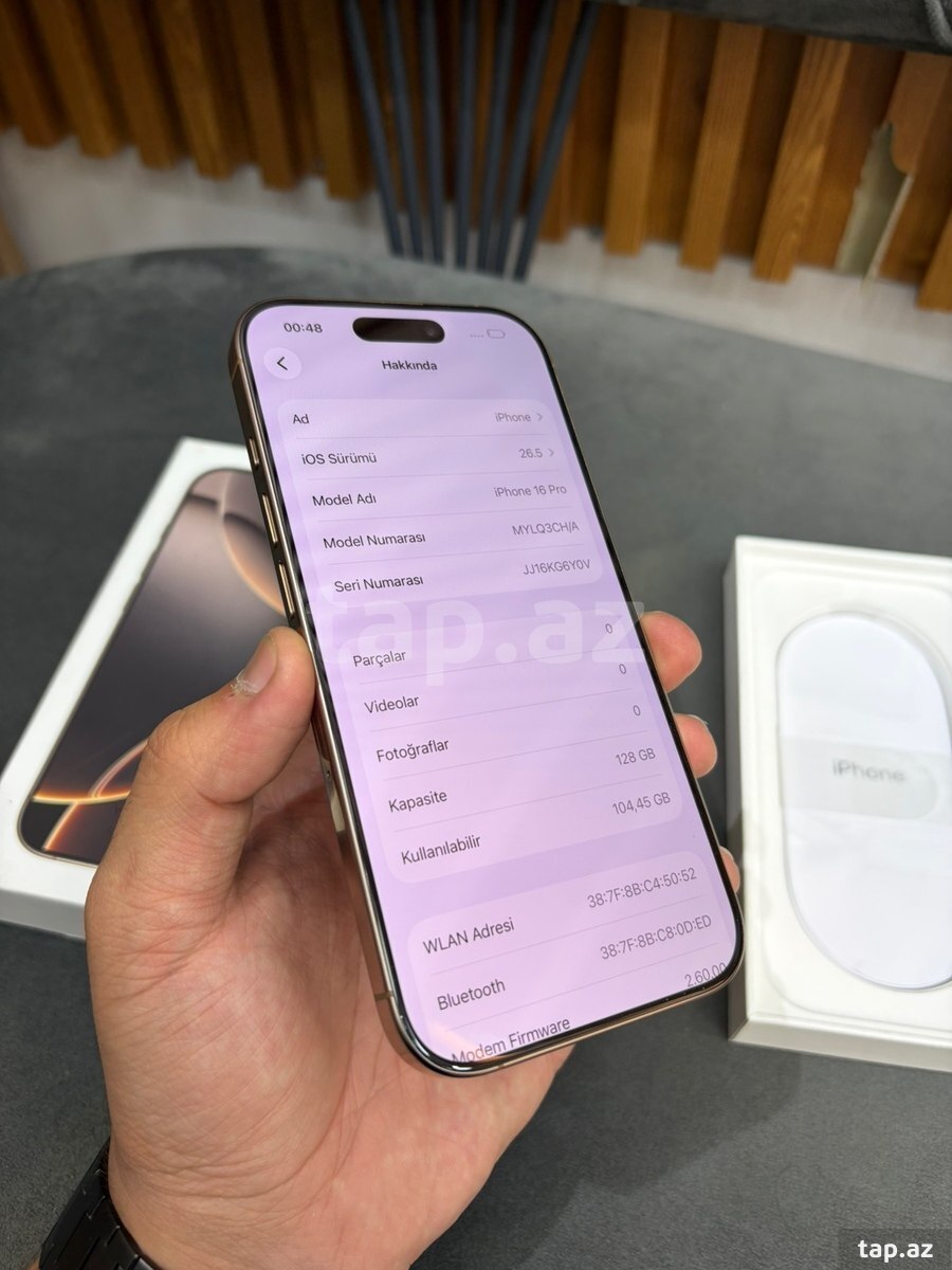 Apple iPhone 16 Pro Desert Titanium 128GB/8GB (7)