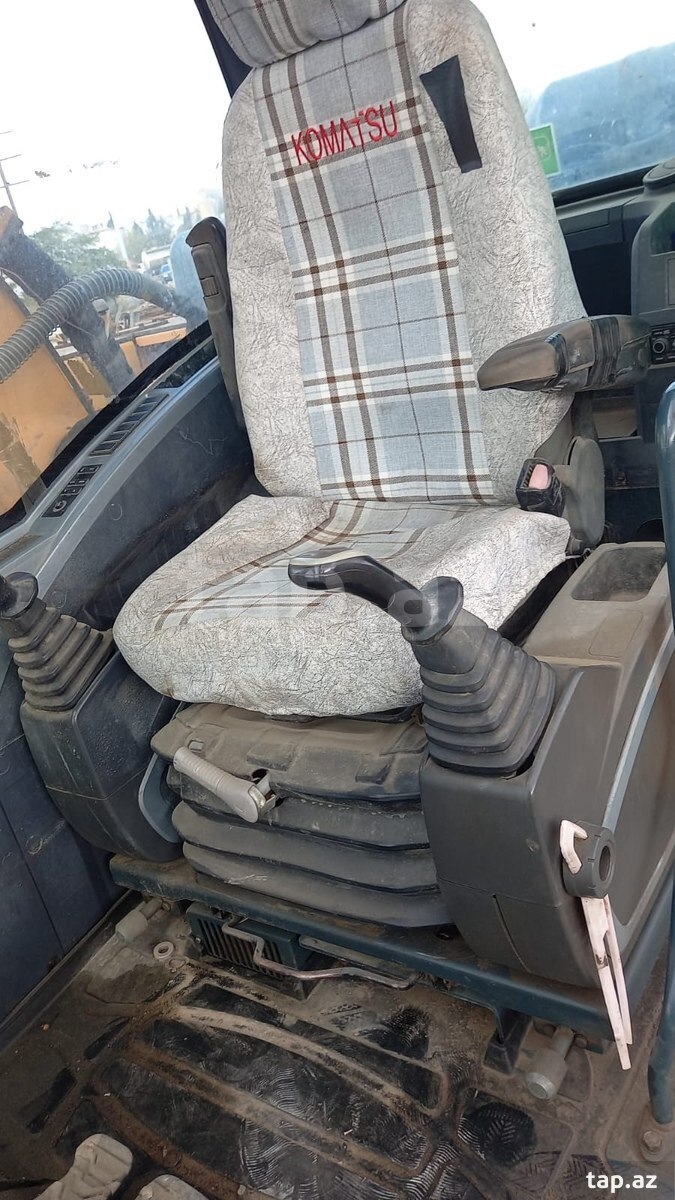 Tikinti texnikası Hyundai 300-LC 9T, 2018 il (5)