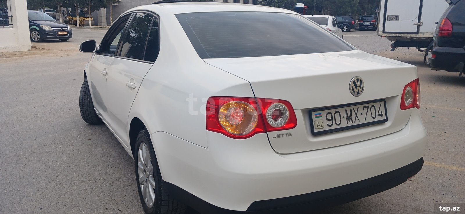 Volkswagen Jetta, 2010 il (5)
