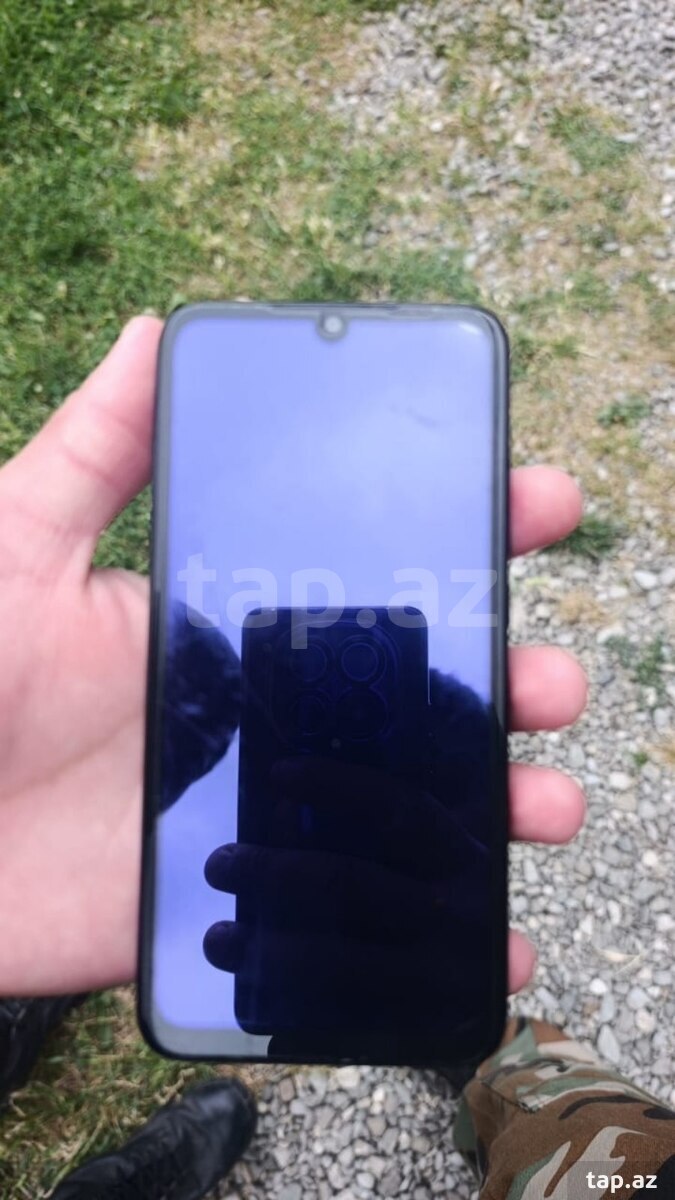 Xiaomi Redmi 7 Eclipse Black 32GB/3GB (3)