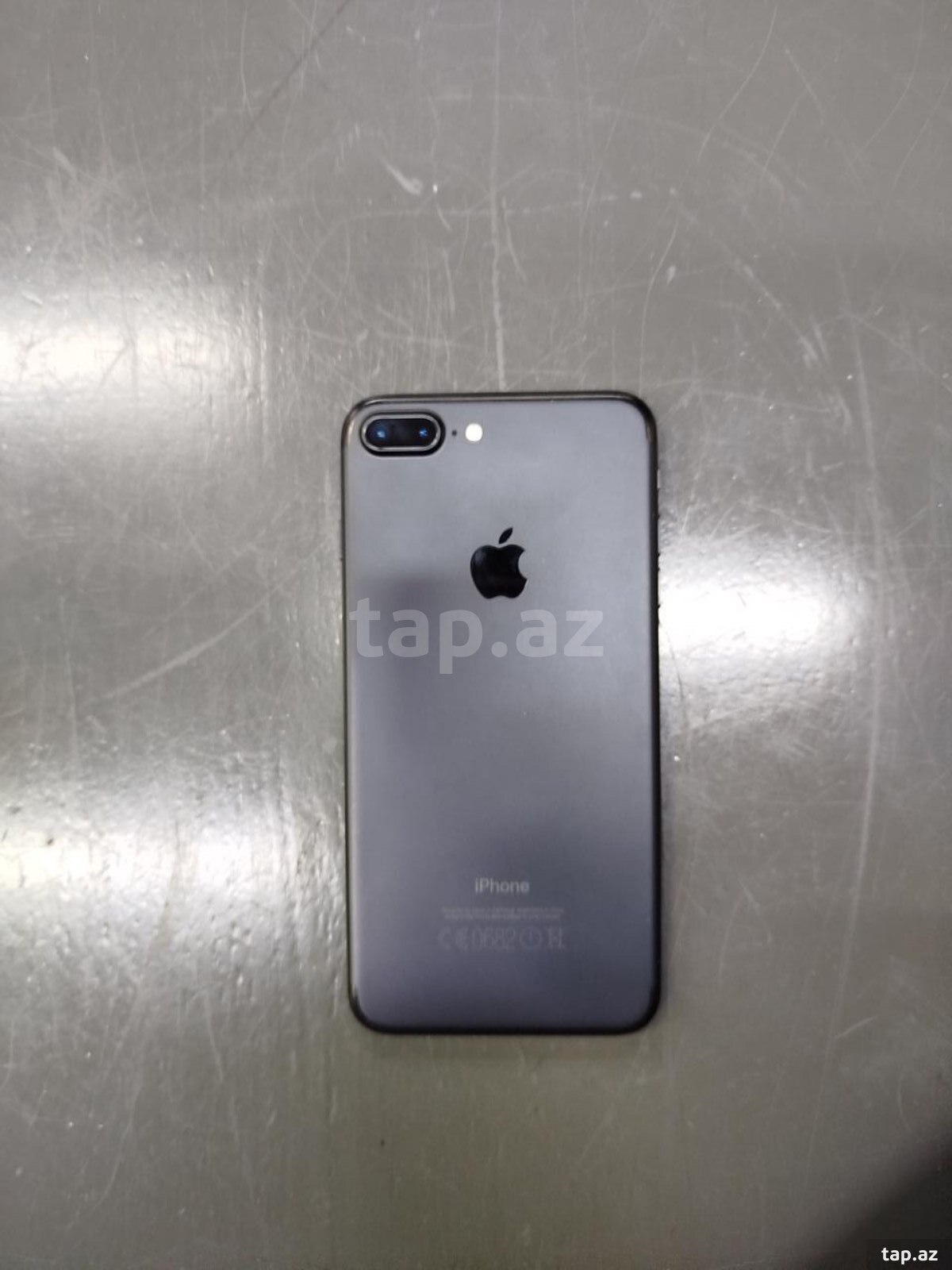 Apple iPhone 7 Plus Black 32GB (2)