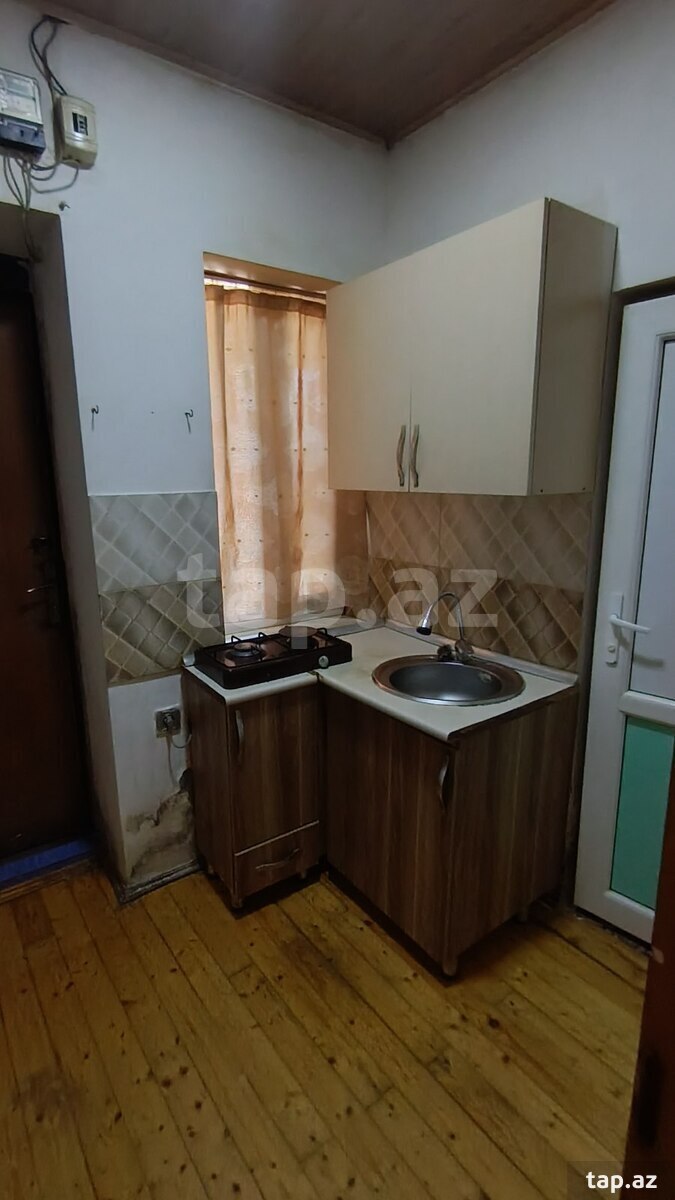 Həyət evi kirayə verilir, Saray qəs.
