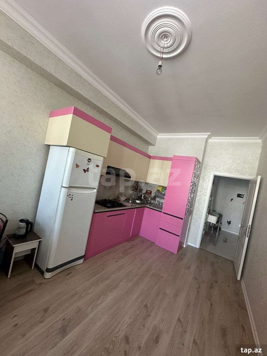 2-otaqlı yeni tikili kirayə verilir, Saray qəs., 70 m²