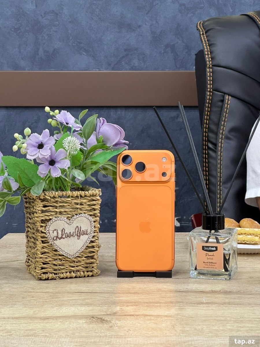 Apple iPhone 17 Pro Max Cosmic Orange 256GB/12GB