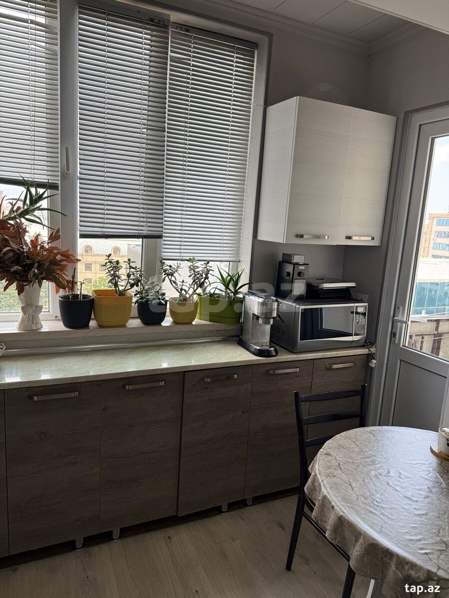 3-otaqlı mənzil, Bakıxanov qəs., 70 m² (3)