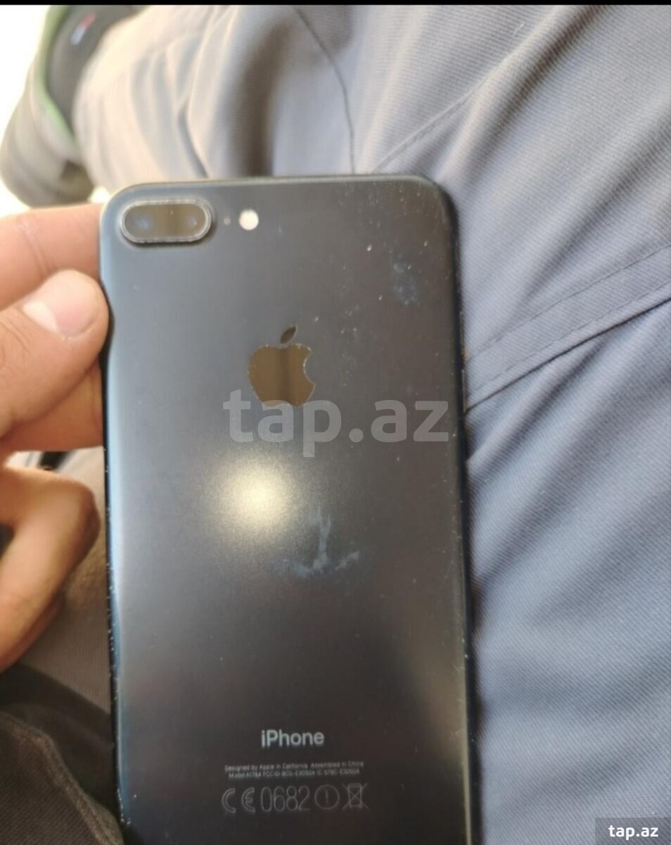 Apple iPhone 7 Plus Red 128GB (3)