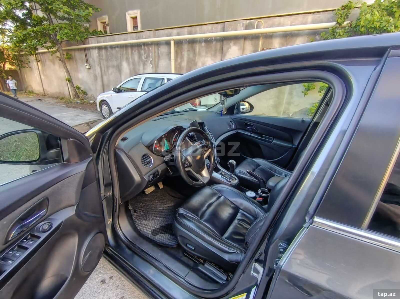 Chevrolet Cruze, 2013 il (4)