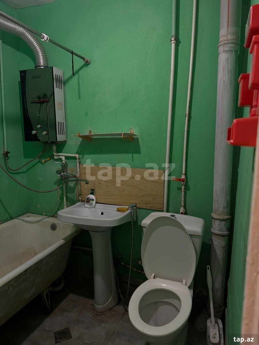 1-otaqlı mənzil kirayə verilir, 8-ci mkr., 31 m² (3)