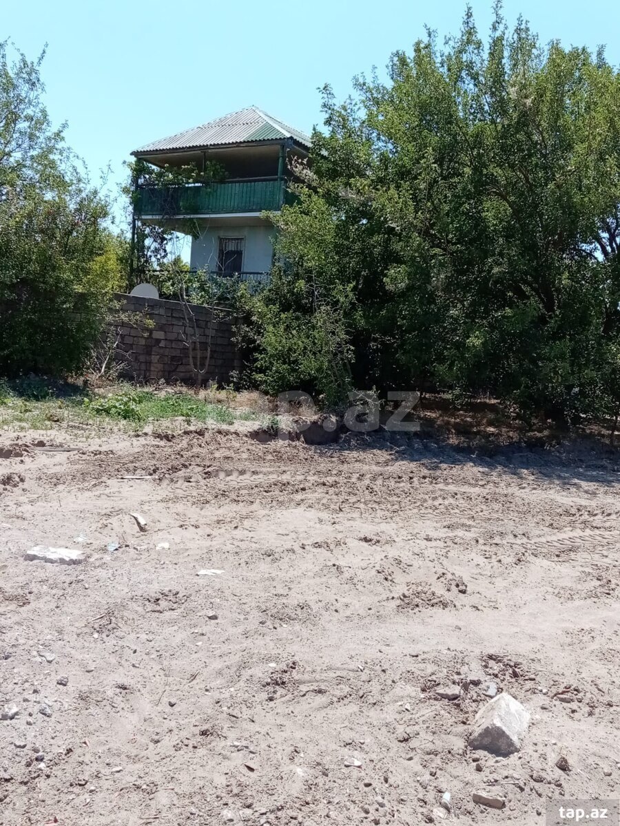 3 sot torpaq sahəsi, Novxanı qəs. (11)
