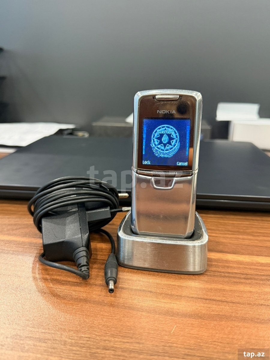 Nokia 8800 Silver (3)