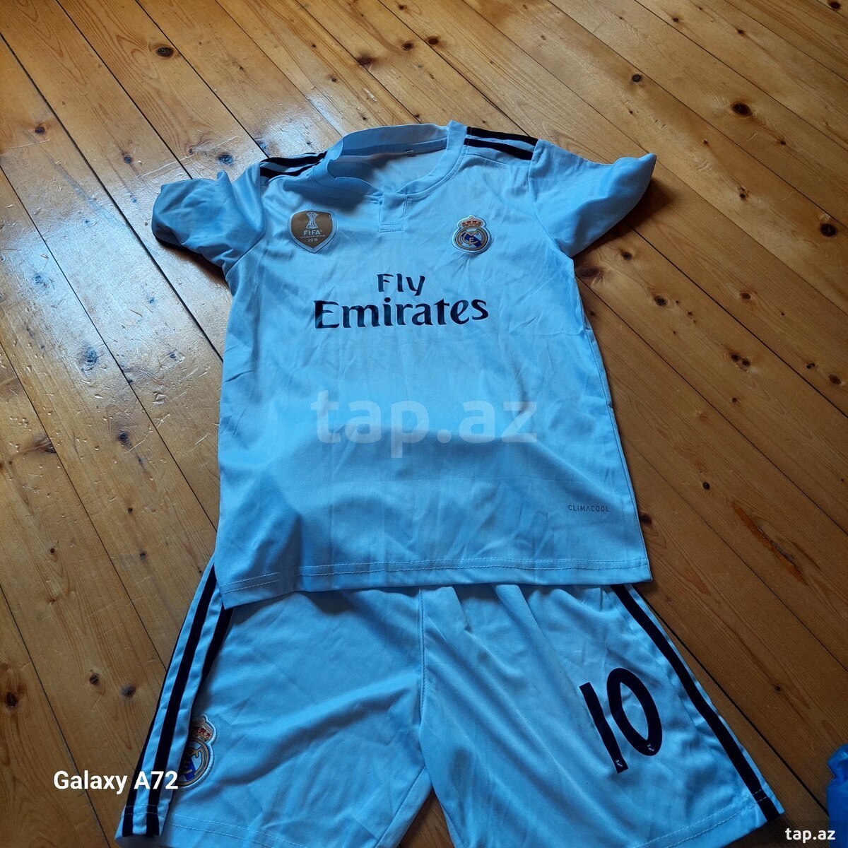 Futbol geyimi