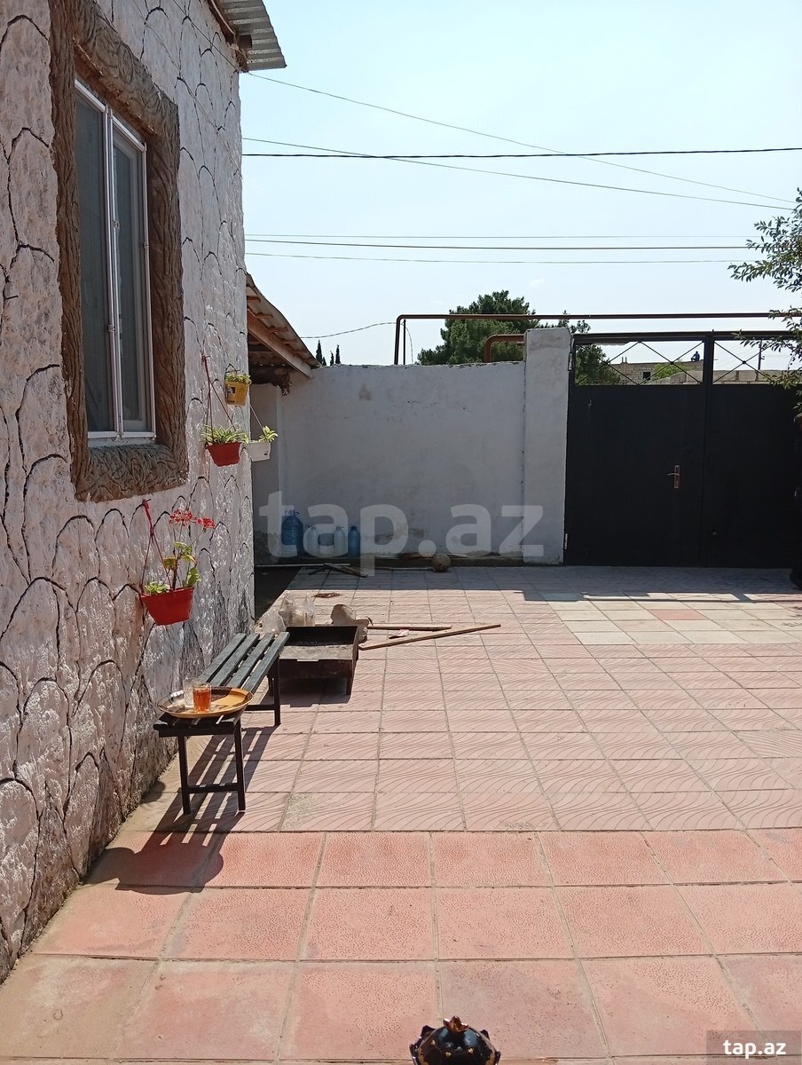 Həyət evi, Albalılıq qəs. (3)