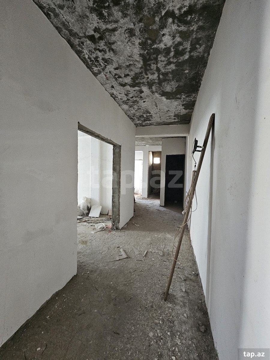 4-otaqlı yeni tikili, Azadlıq m., 150 m²