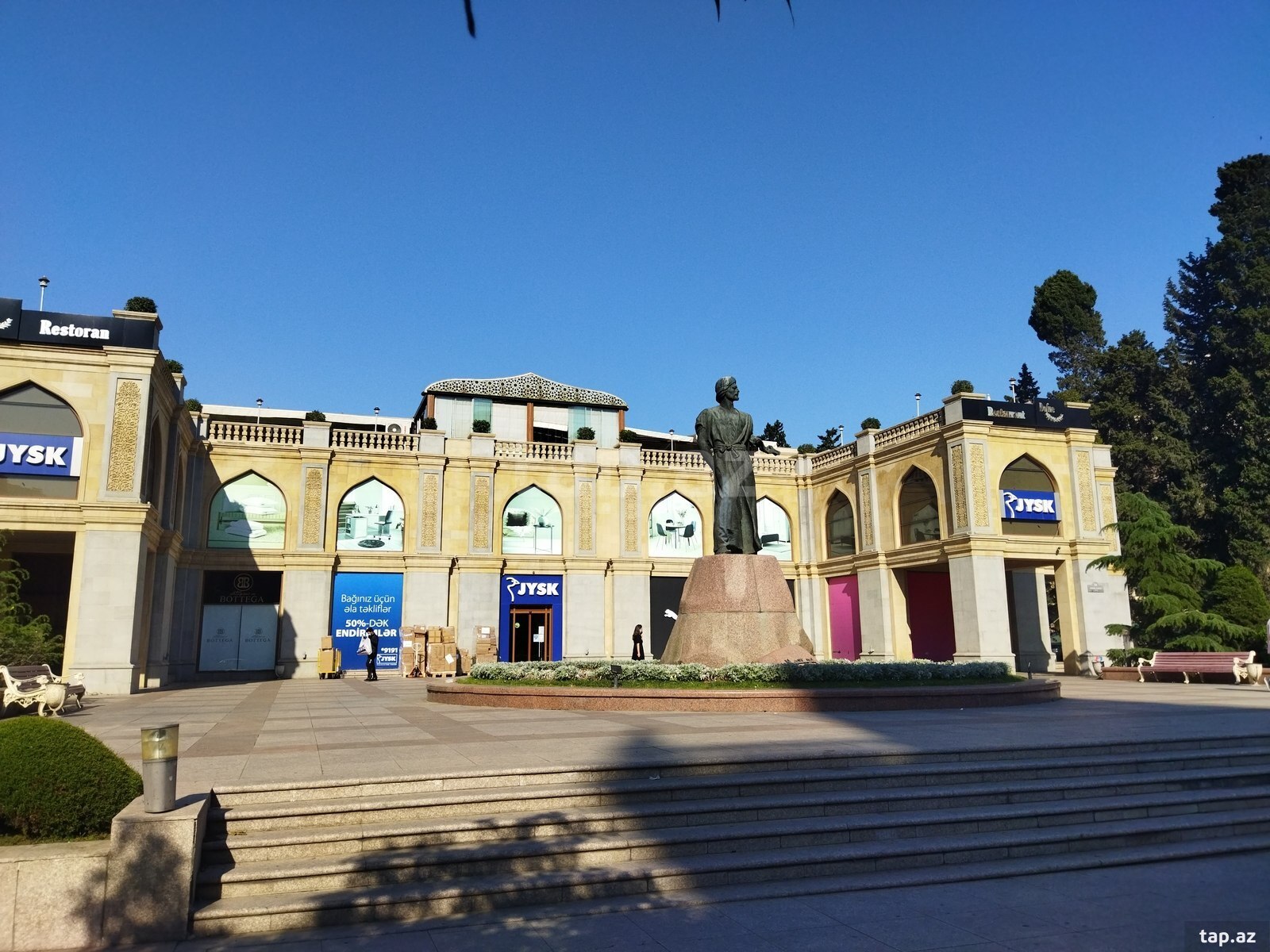3-otaqlı mənzil kirayə verilir, Sahil m., 80 m² (10)