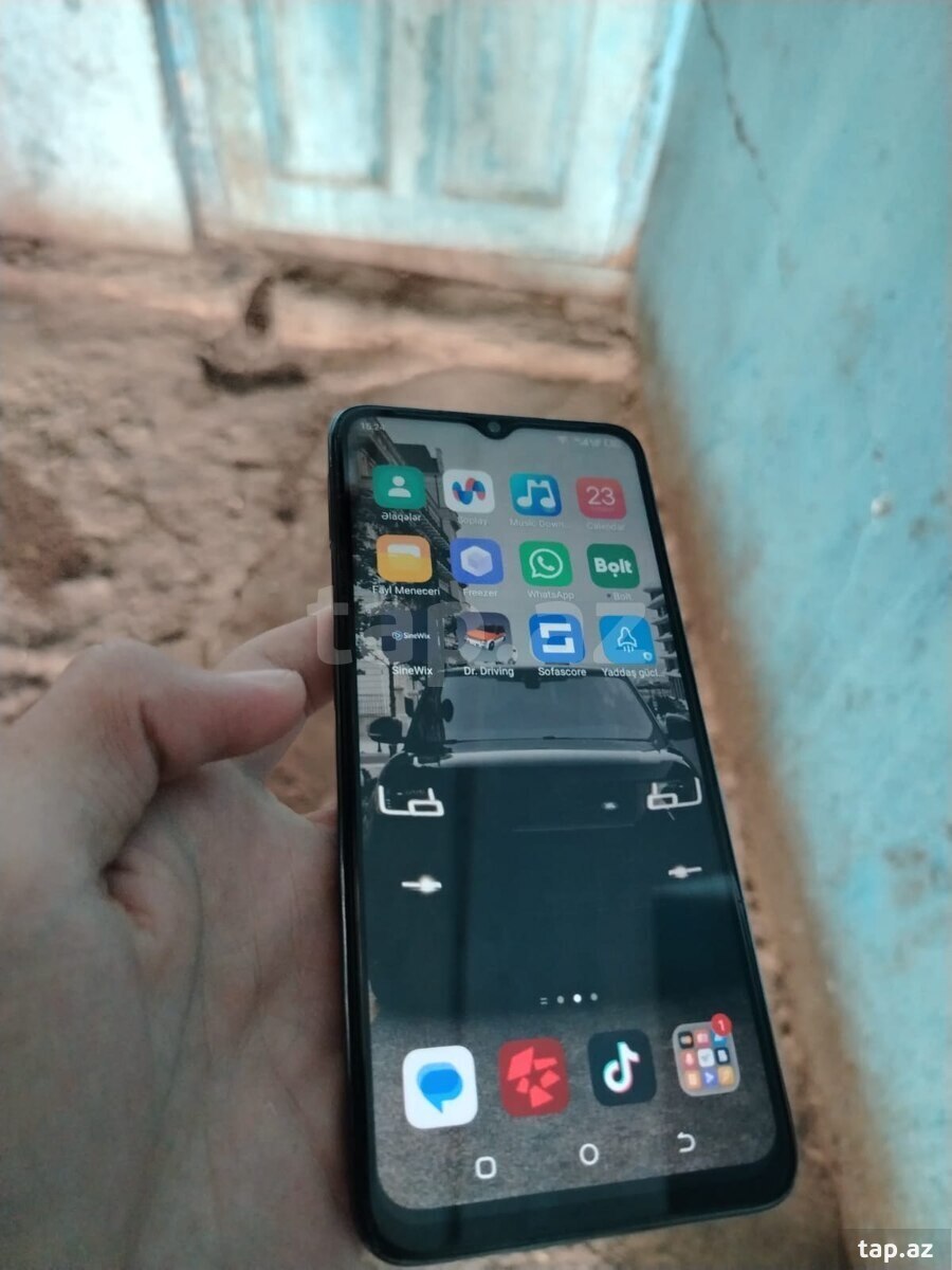 Tecno Spark 10C Blue 128GB/8GB (3)