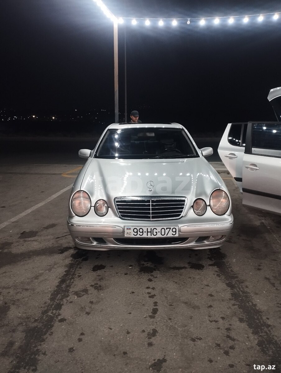 Mercedes E 270, 2001 il