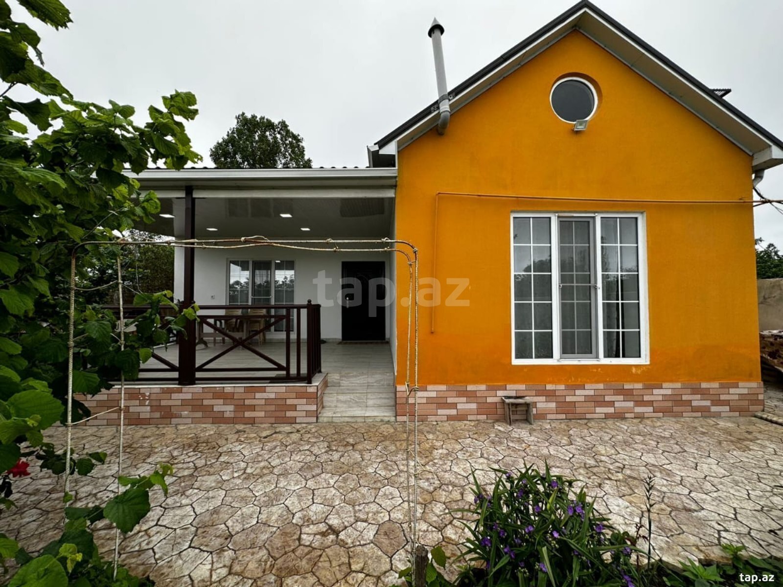 Həyət evi kirayə verilir, Nabran qəs. (2)