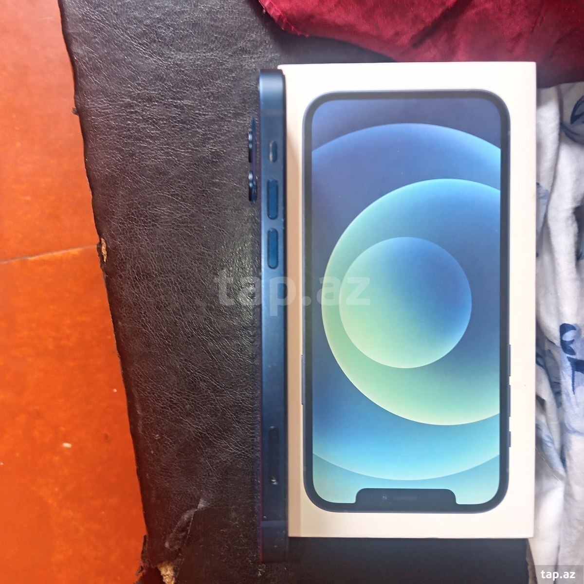 Apple iPhone 12 Blue 128GB/4GB (3)
