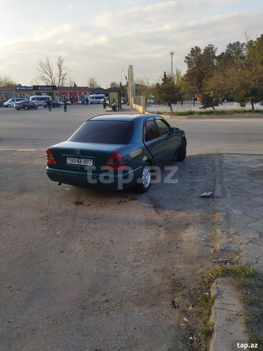 Mercedes C 180, 1997 il (9)