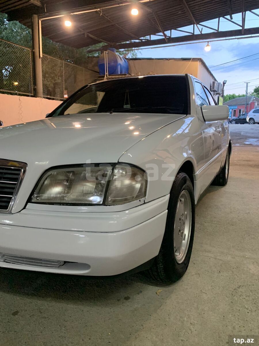Mercedes C 180, 1994 il (12)