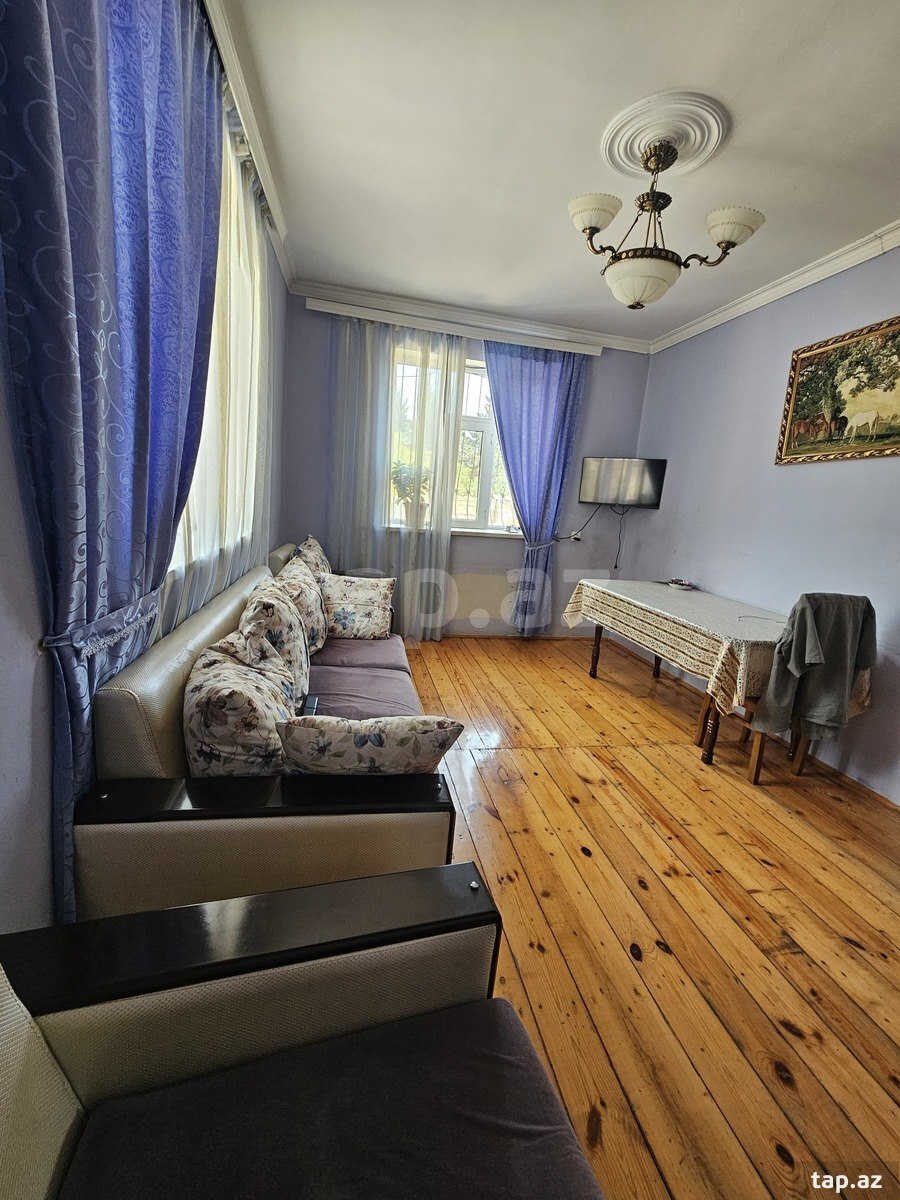Həyət evi, Sumqayıt ş. (3)