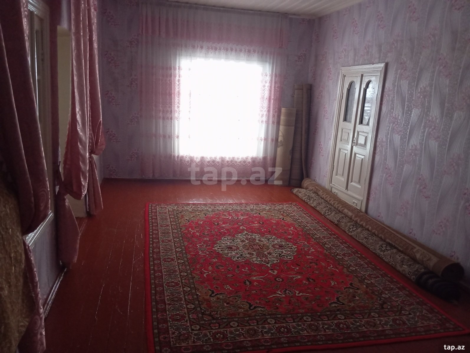 Bağ evi, 1-ci Nügədi kəndi (10)