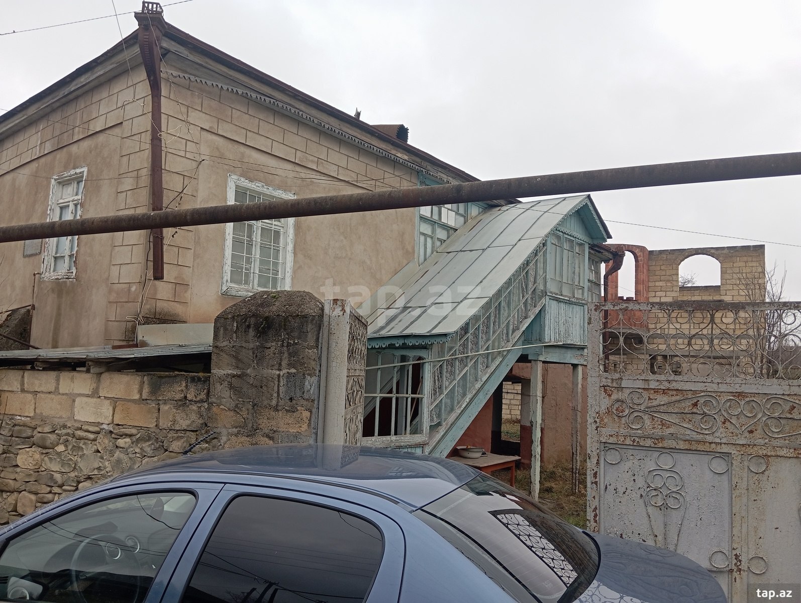 Bağ evi, 1-ci Nügədi kəndi (2)