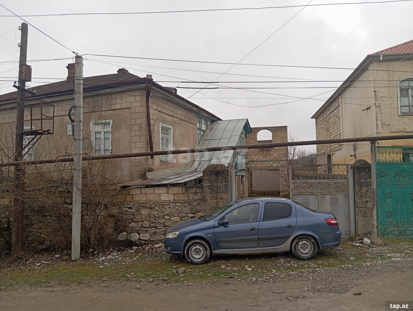 Bağ evi, 1-ci Nügədi kəndi (4)
