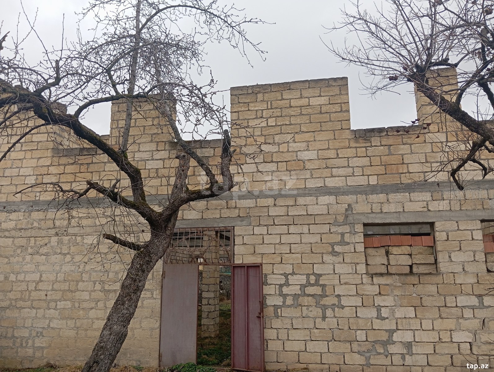 Bağ evi, 1-ci Nügədi kəndi (17)