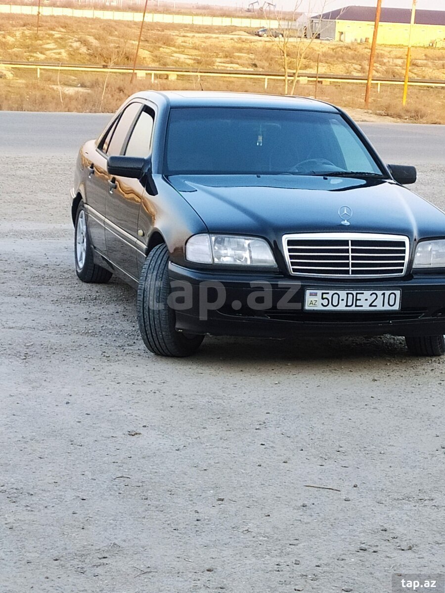 Mercedes C 180, 1996 il (10)