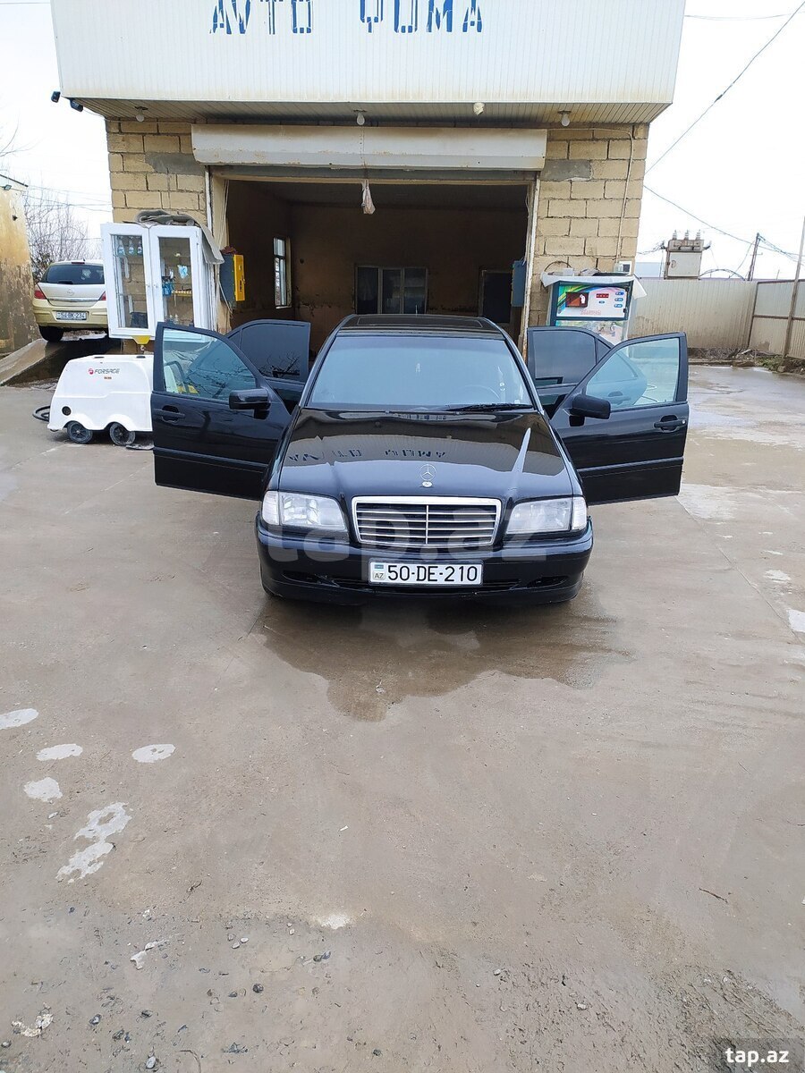 Mercedes C 180, 1996 il (11)
