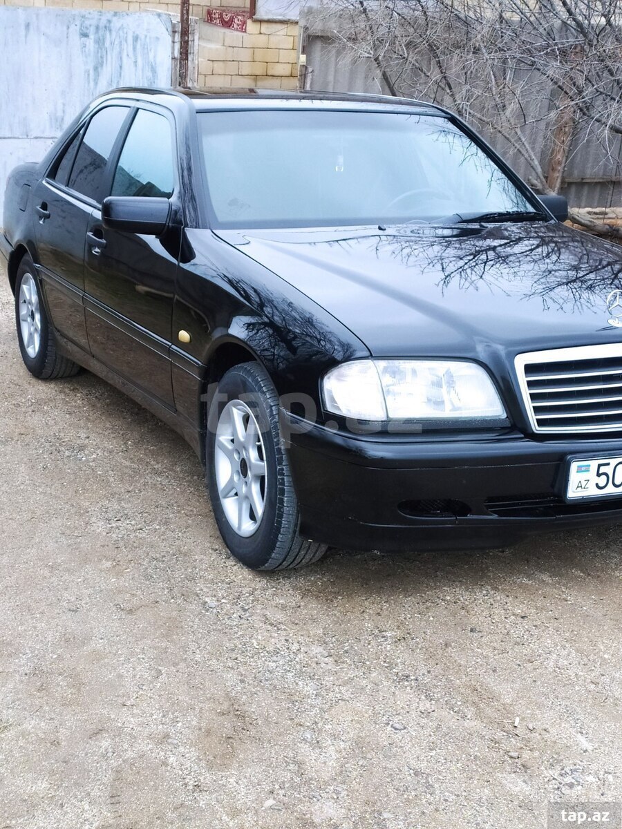 Mercedes C 180, 1996 il (14)