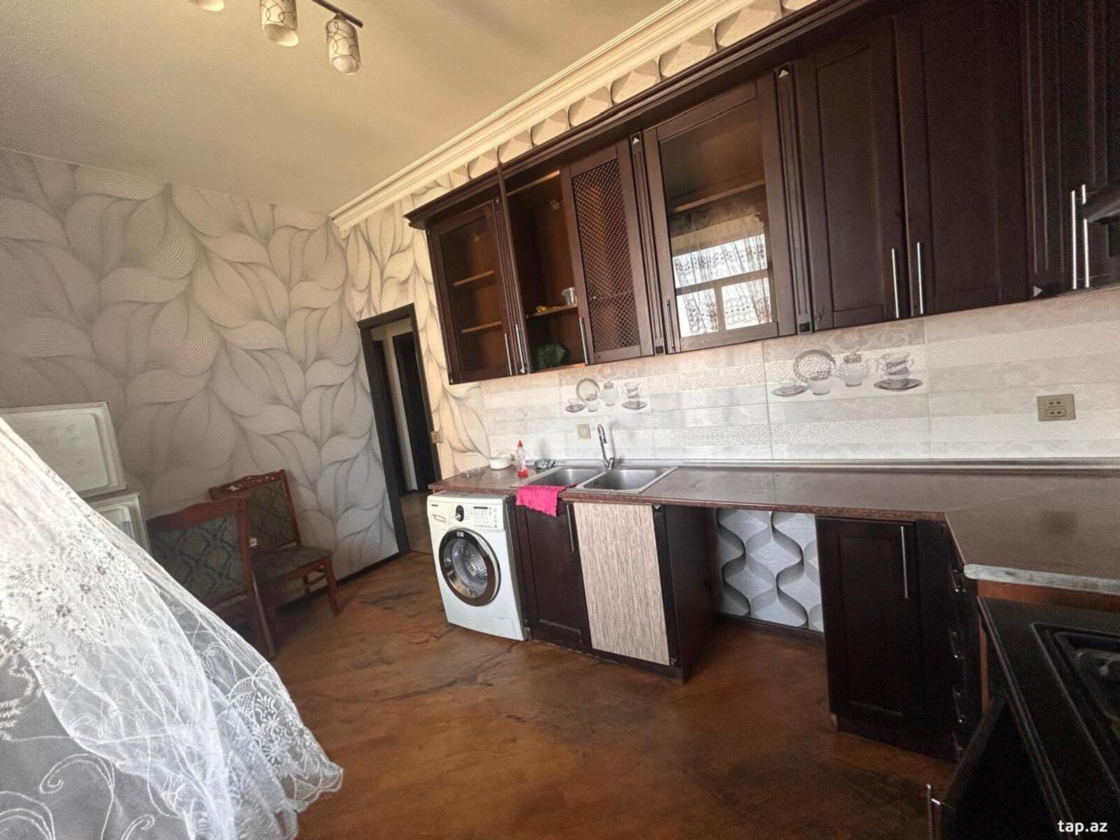 3-otaqlı mənzil, Faiq Yusifov küç., 80 m²