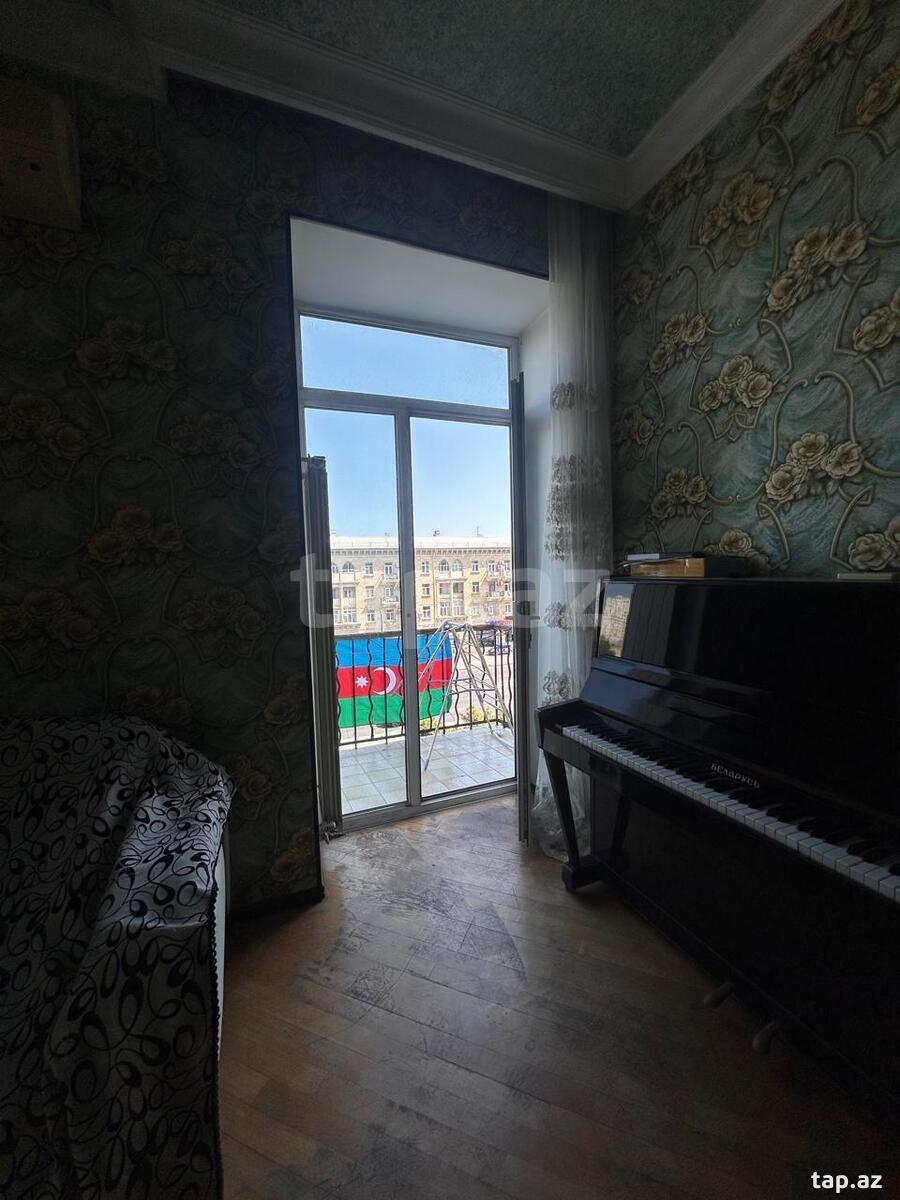 3-otaqlı mənzil, Faiq Yusifov küç., 80 m²