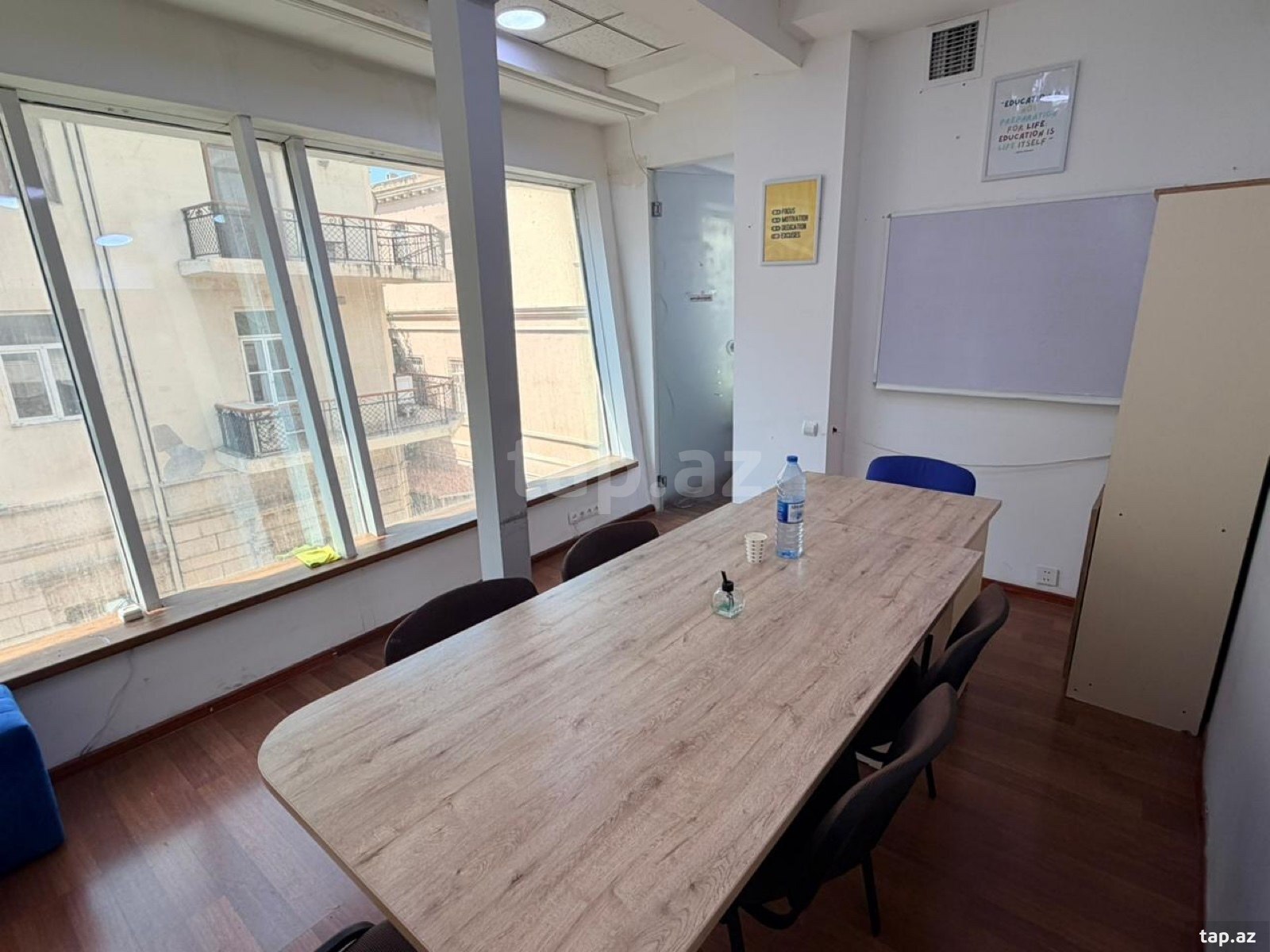 Ofis icarəyə verilir, 28 May m. (2)