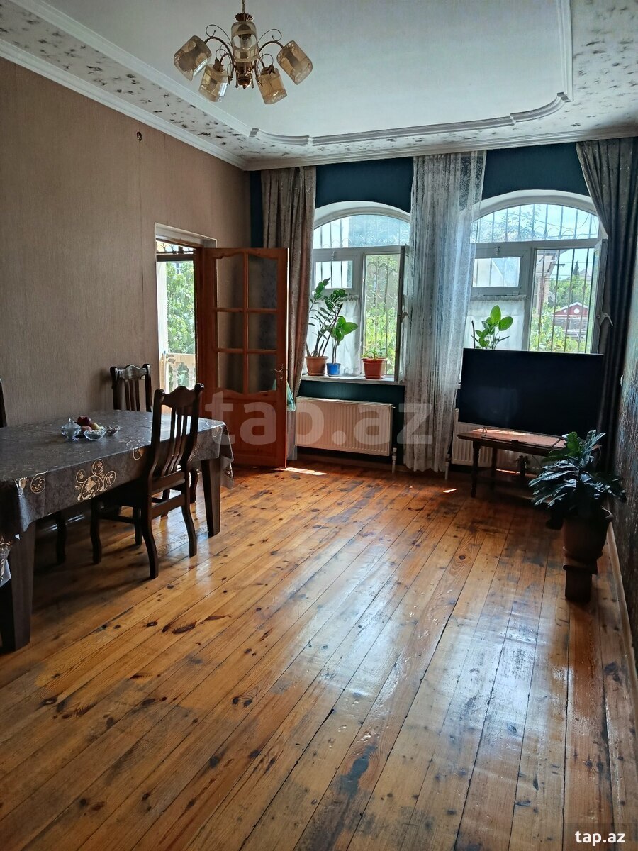 Həyət evi, Qaraçuxur qəs. (17)