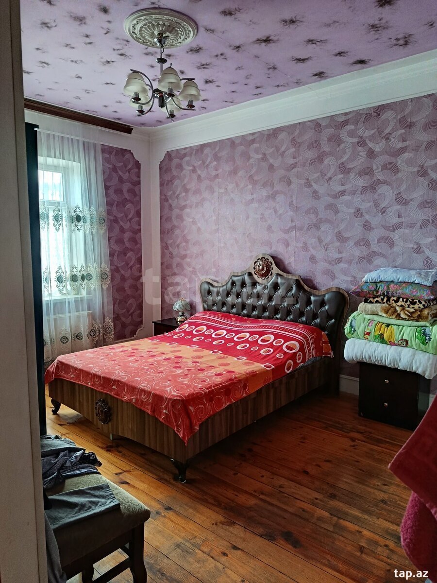 Həyət evi, Qaraçuxur qəs. (18)