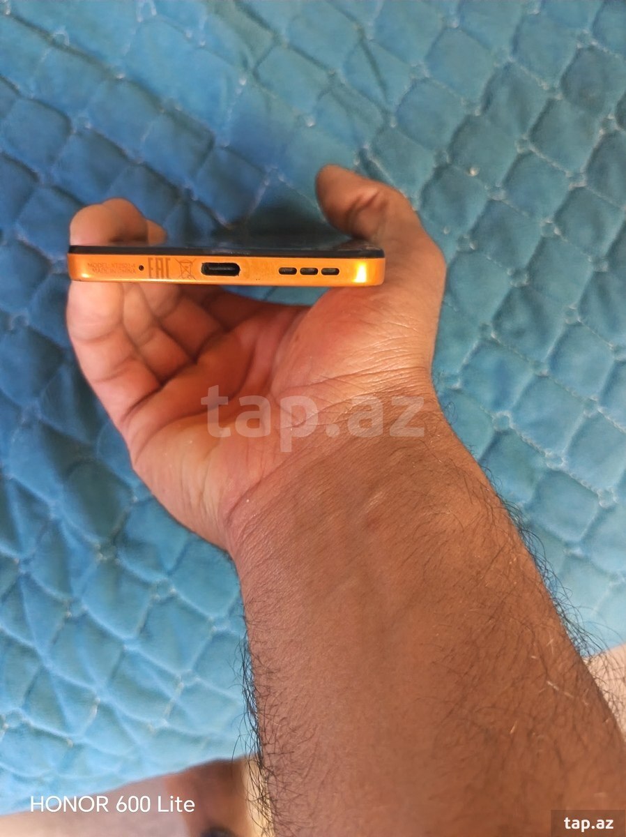 Motorola Moto G15 Sunrise Orange 256GB/8GB (4)