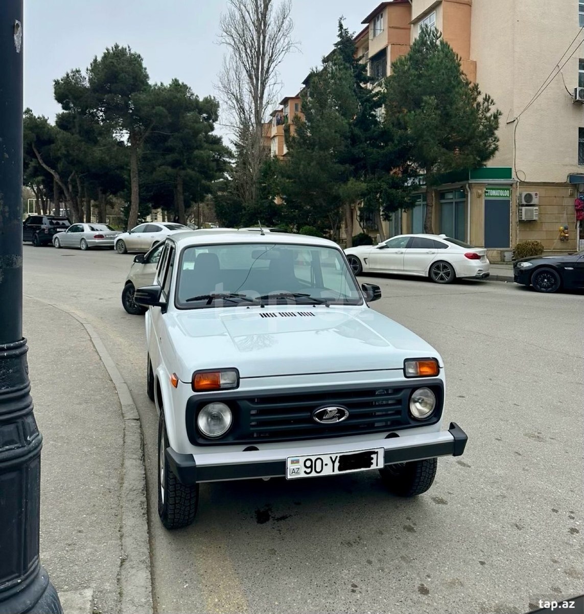 LADA (VAZ) Niva ön şüşəsi 