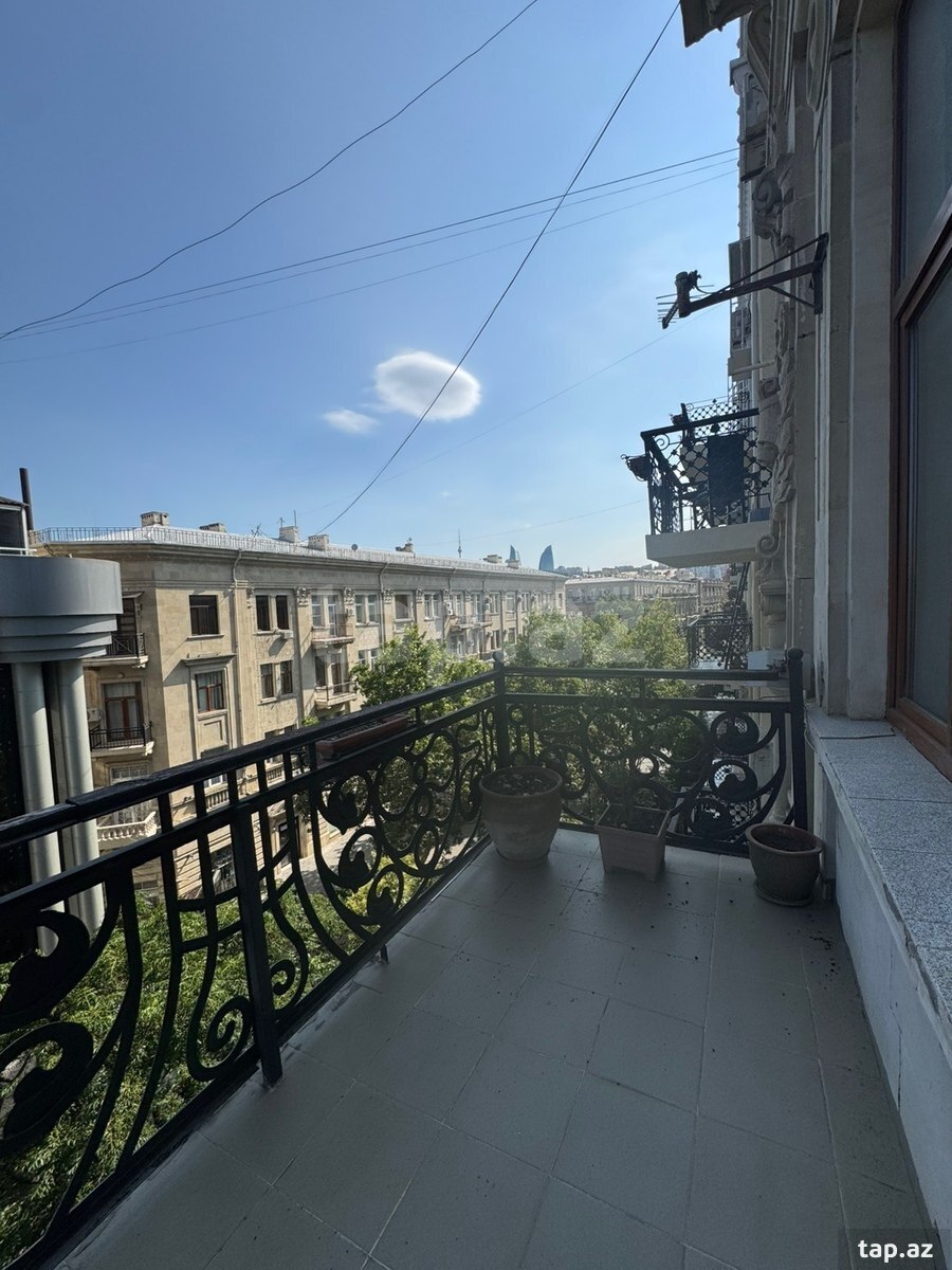 4-otaqlı mənzil kirayə verilir, Bülbül pr., 155 m² (17)