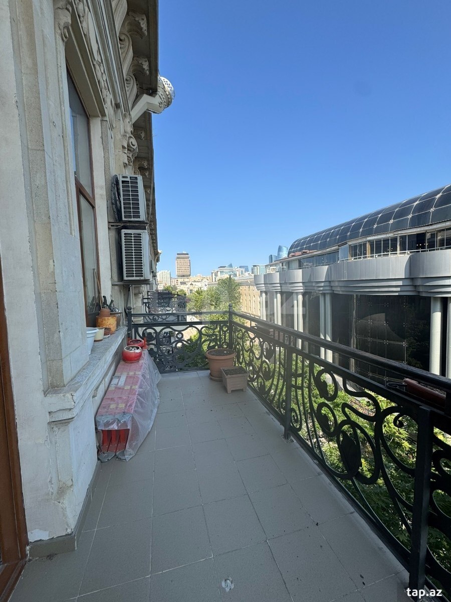4-otaqlı mənzil kirayə verilir, Bülbül pr., 155 m² (18)