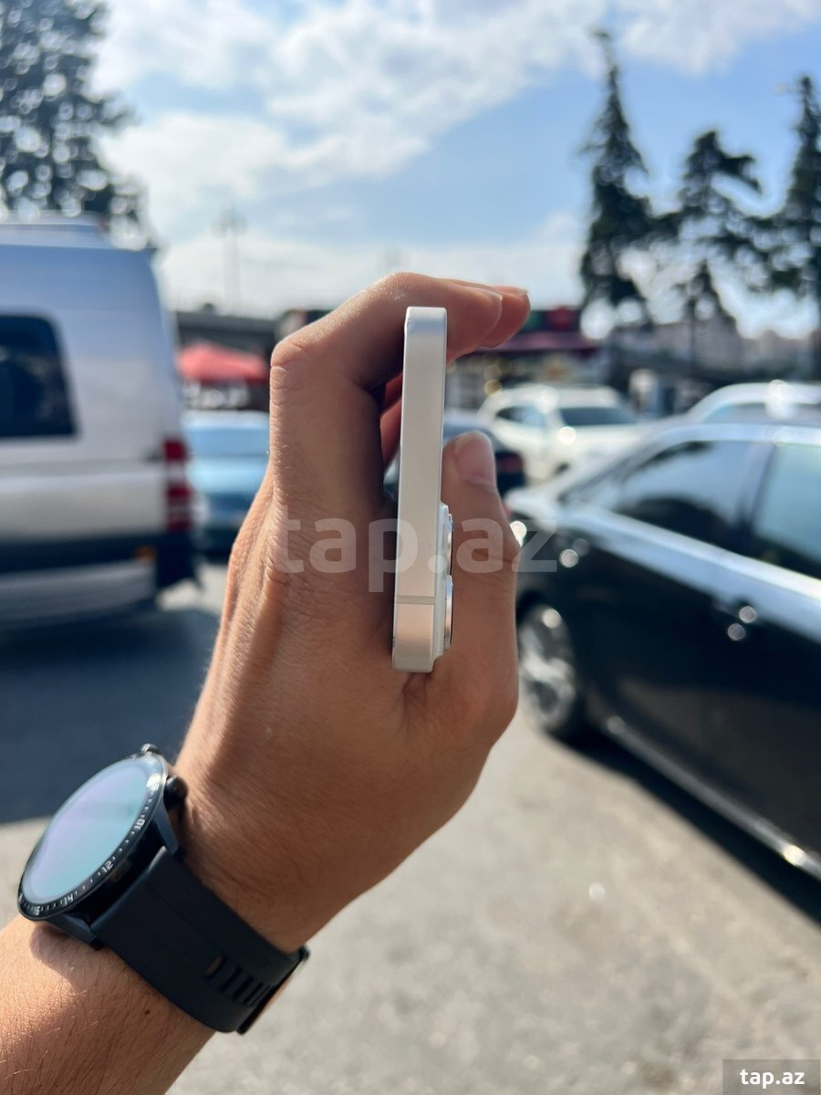 Apple iPhone 14 Starlight 128GB/6GB (6)