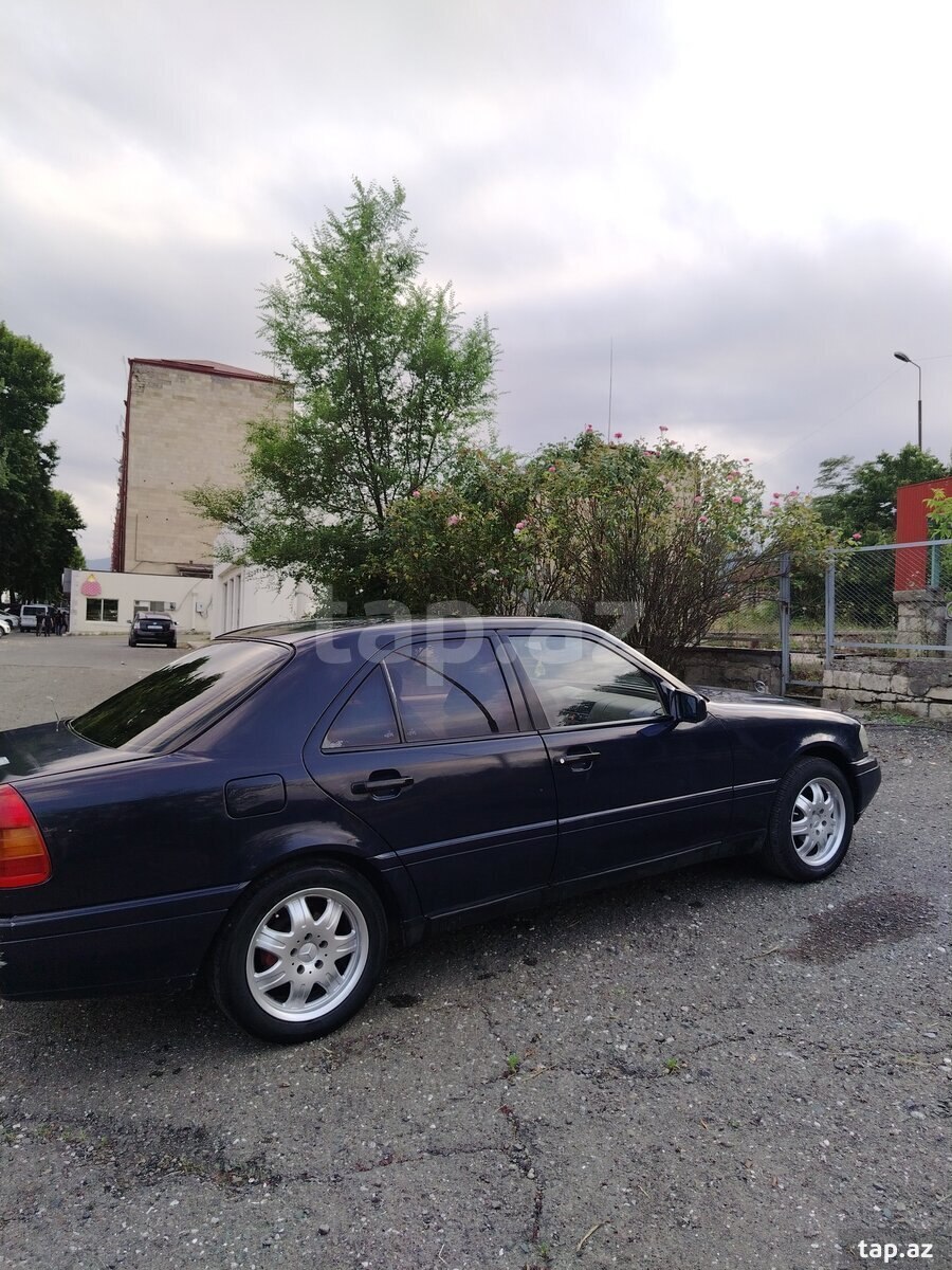Mercedes C 180, 1995 il (2)