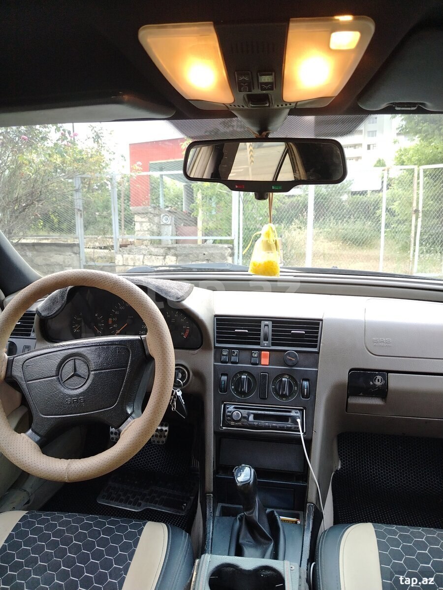 Mercedes C 180, 1995 il (9)
