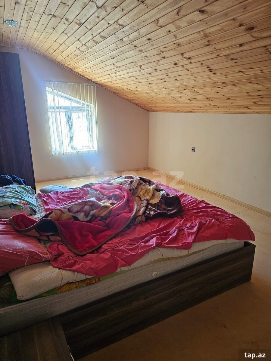 Həyət evi, Buzovna qəs. (10)